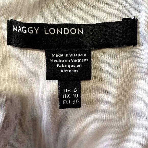 Maggy London Flutter Sleeve Faux Wrap Dress Multicolor Polka Dot Size 6 - Picture 7 of 8
